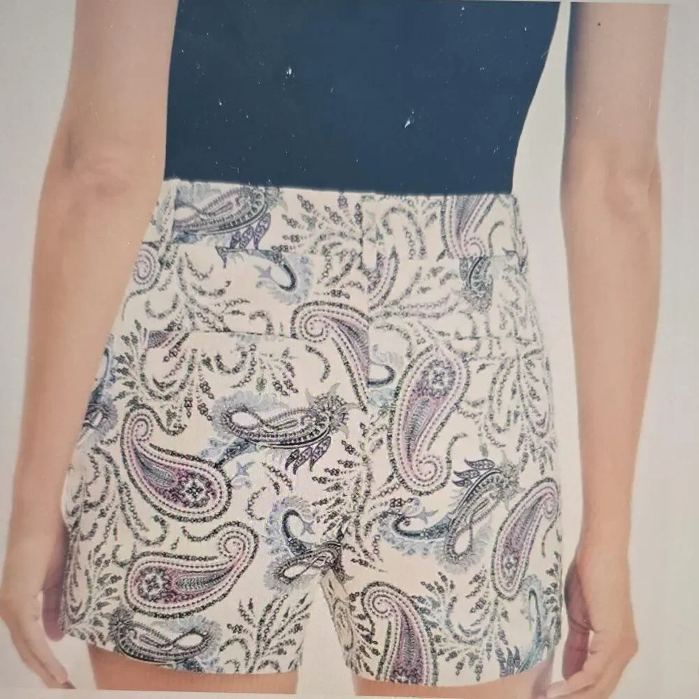 LOFT Riviera Shorts in‎ Paisley - Size 12 - NWT